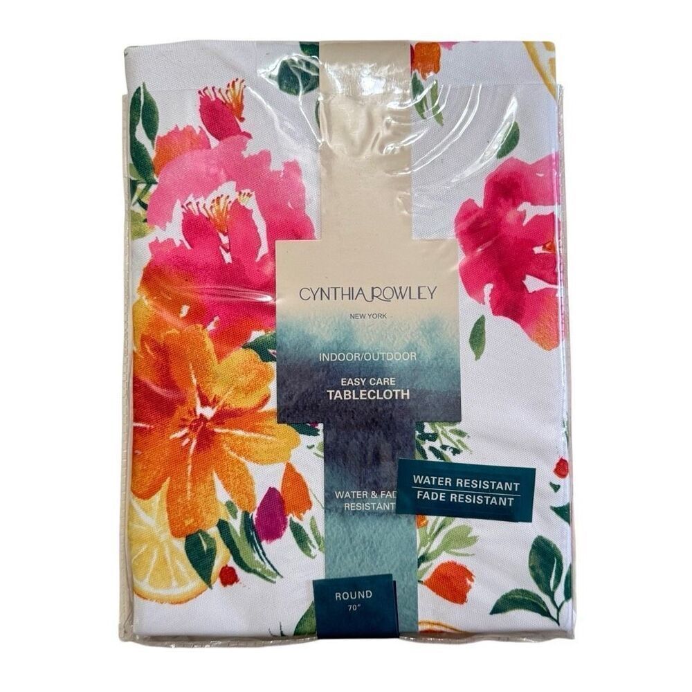 Cynthia Rowley White Floral Tablecloth Indoor Outdoor 70” Round NEW